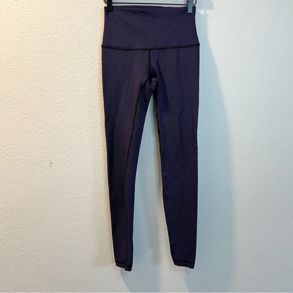 Women’s Lululemon purple athletic full length leggings size 8 - Picture 1 of 7